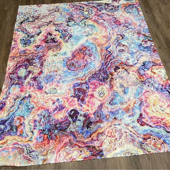 NIP Firefly Ideas Co. Tapestry Psychedelic Design 59 x 79 inches - Picture 1 of 6